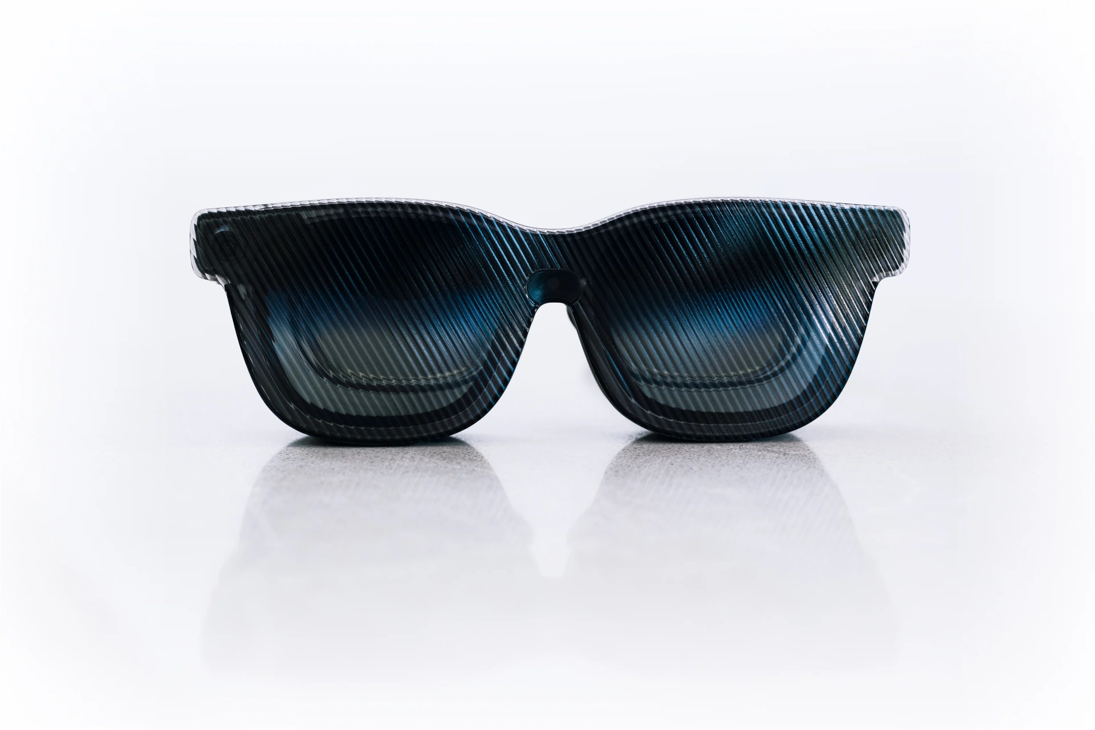 VITURE Luma & Beast Lens Shade - Image 5